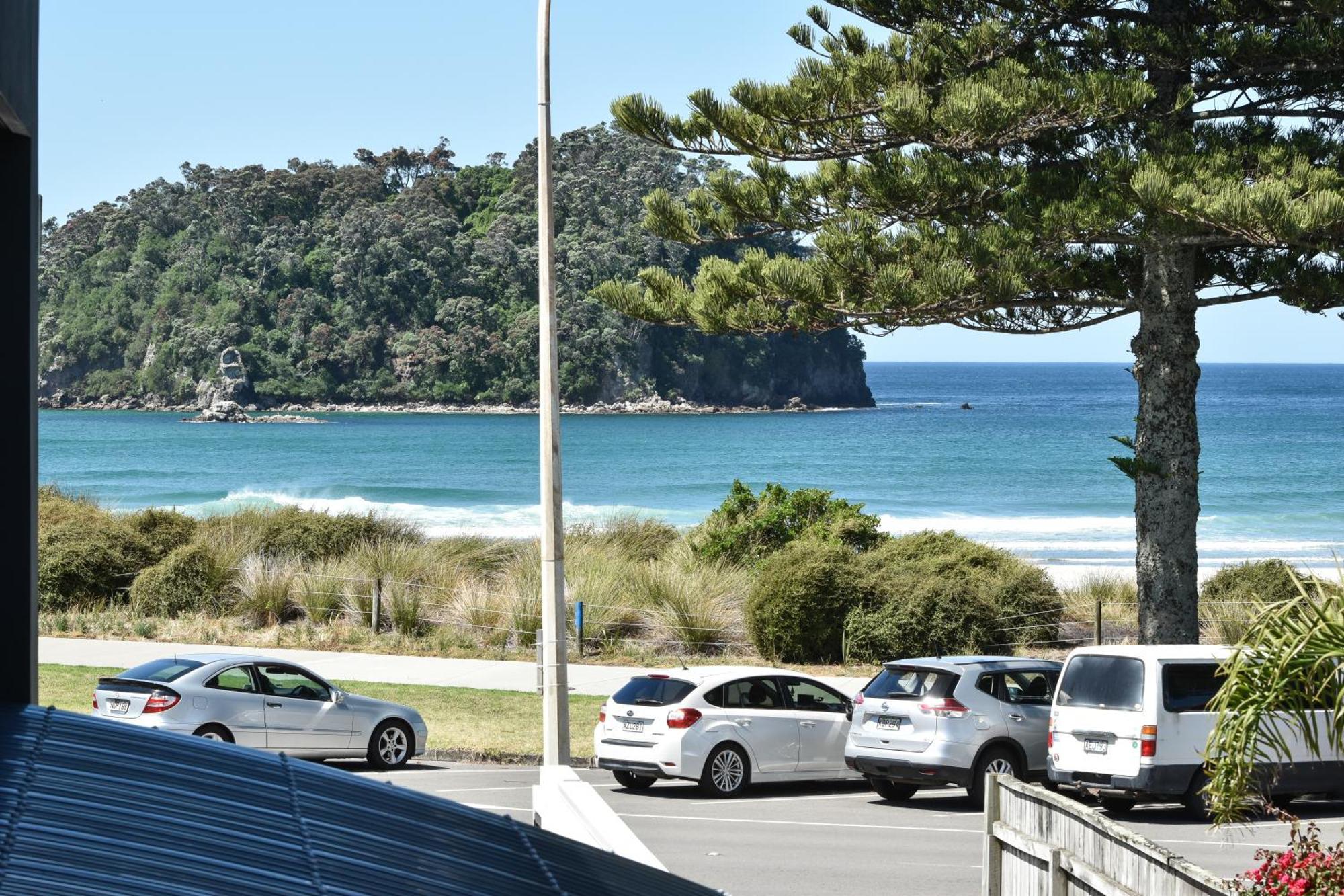 Belle Mer Beachfront Apartments - Self Serviced マウント・マウンガヌイ エクステリア 写真