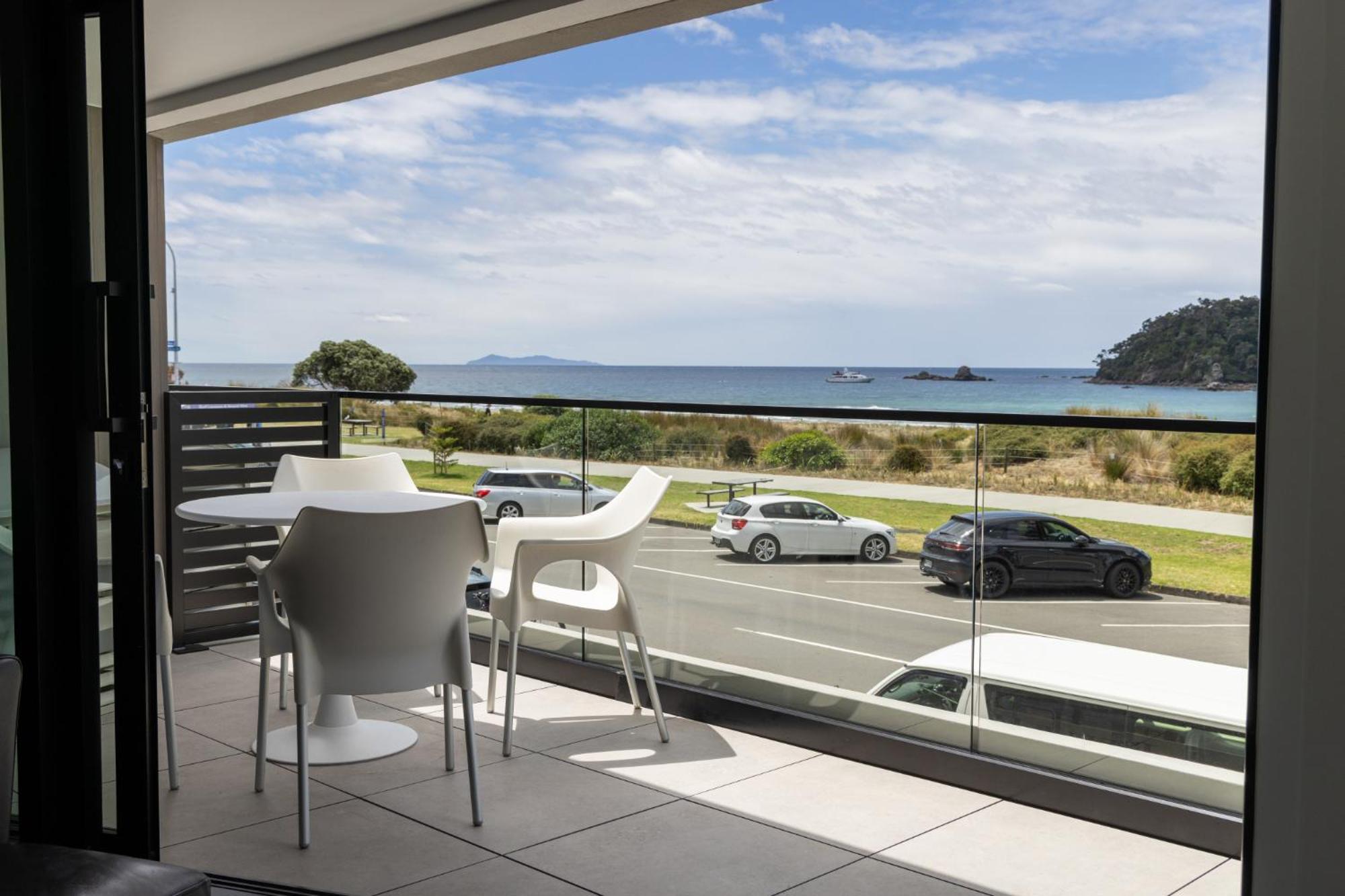 Belle Mer Beachfront Apartments - Self Serviced マウント・マウンガヌイ エクステリア 写真