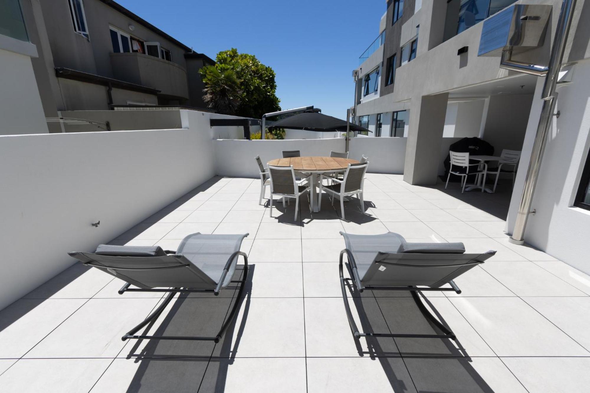 Belle Mer Beachfront Apartments - Self Serviced マウント・マウンガヌイ エクステリア 写真