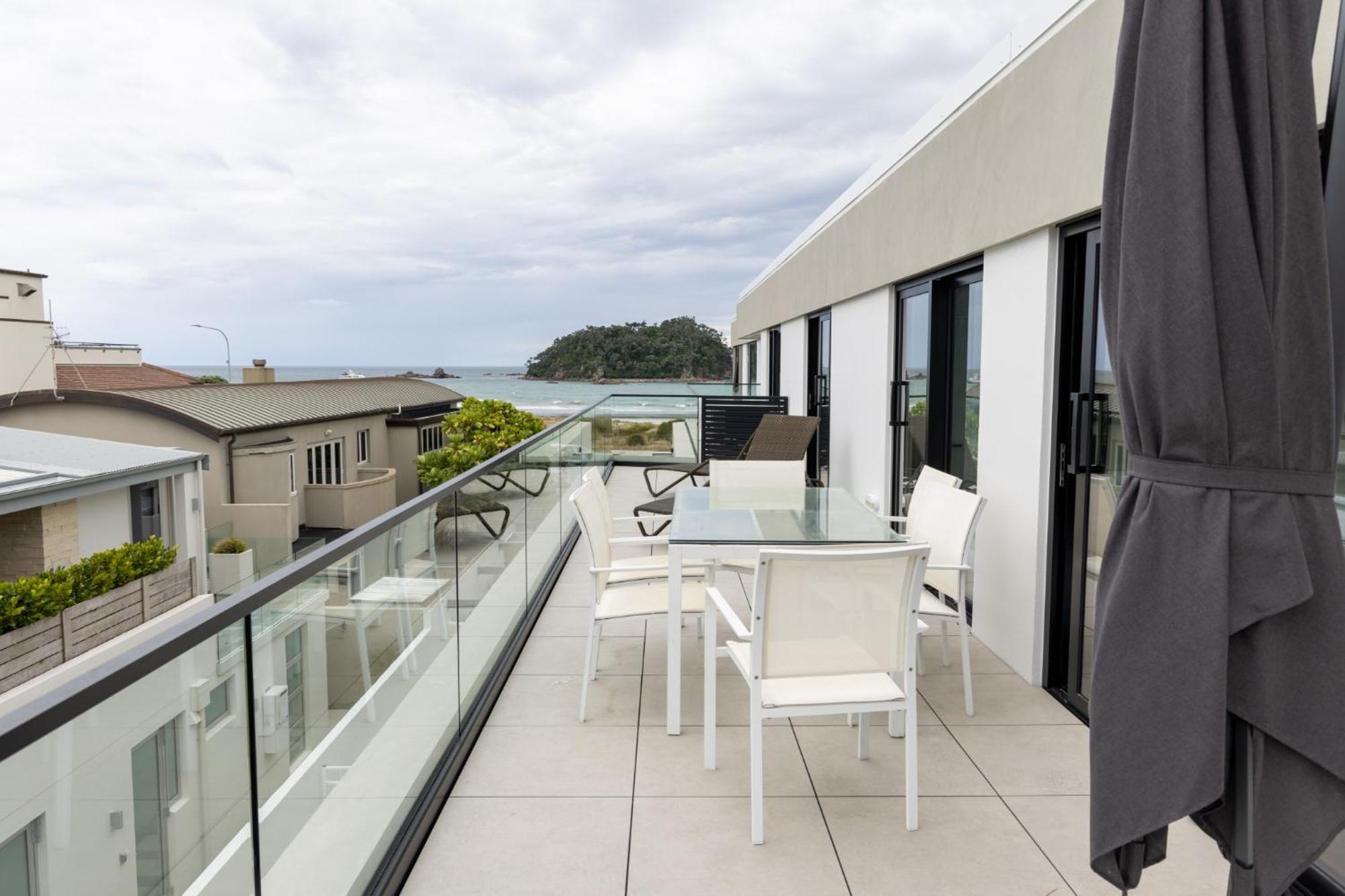 Belle Mer Beachfront Apartments - Self Serviced マウント・マウンガヌイ エクステリア 写真