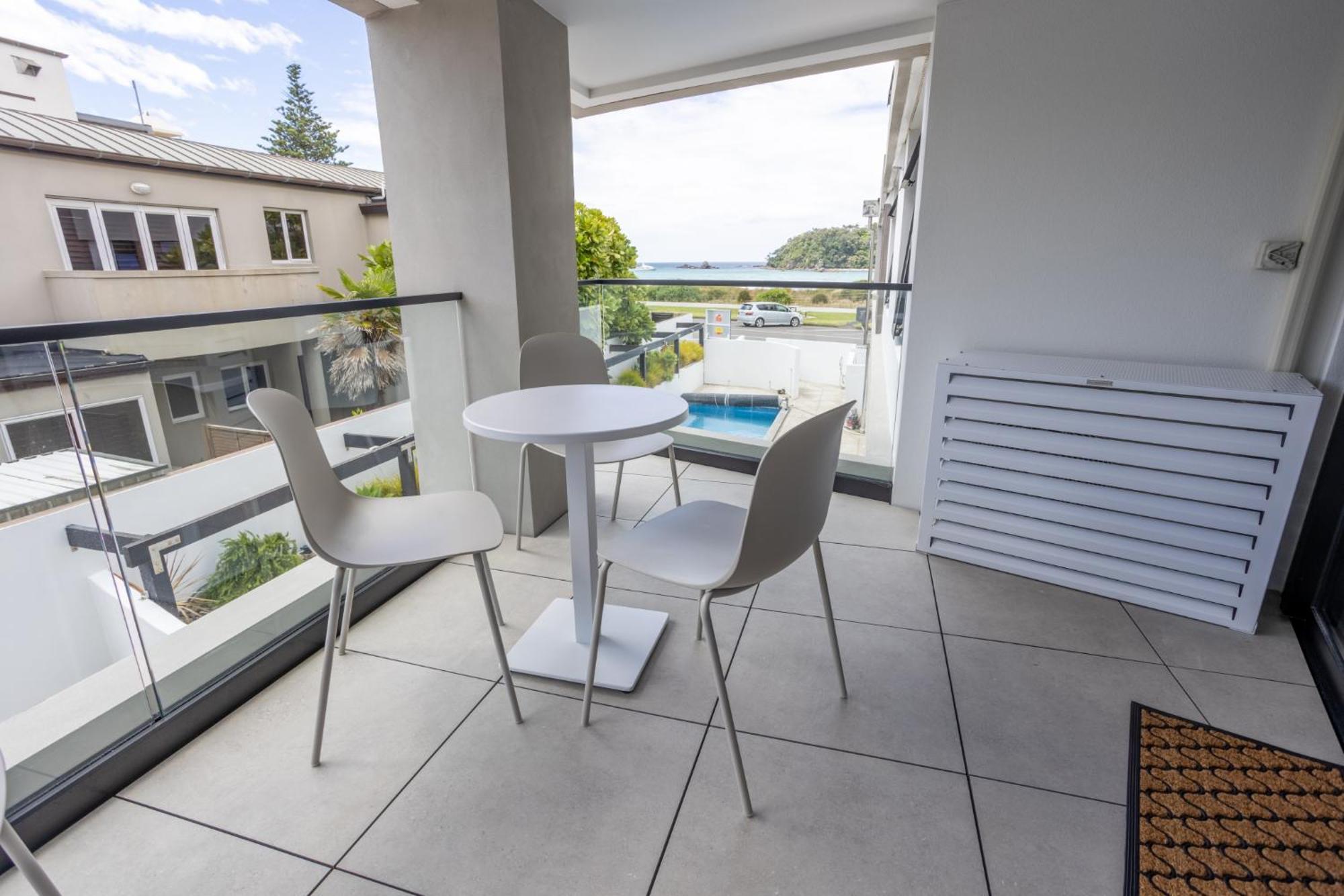 Belle Mer Beachfront Apartments - Self Serviced マウント・マウンガヌイ エクステリア 写真