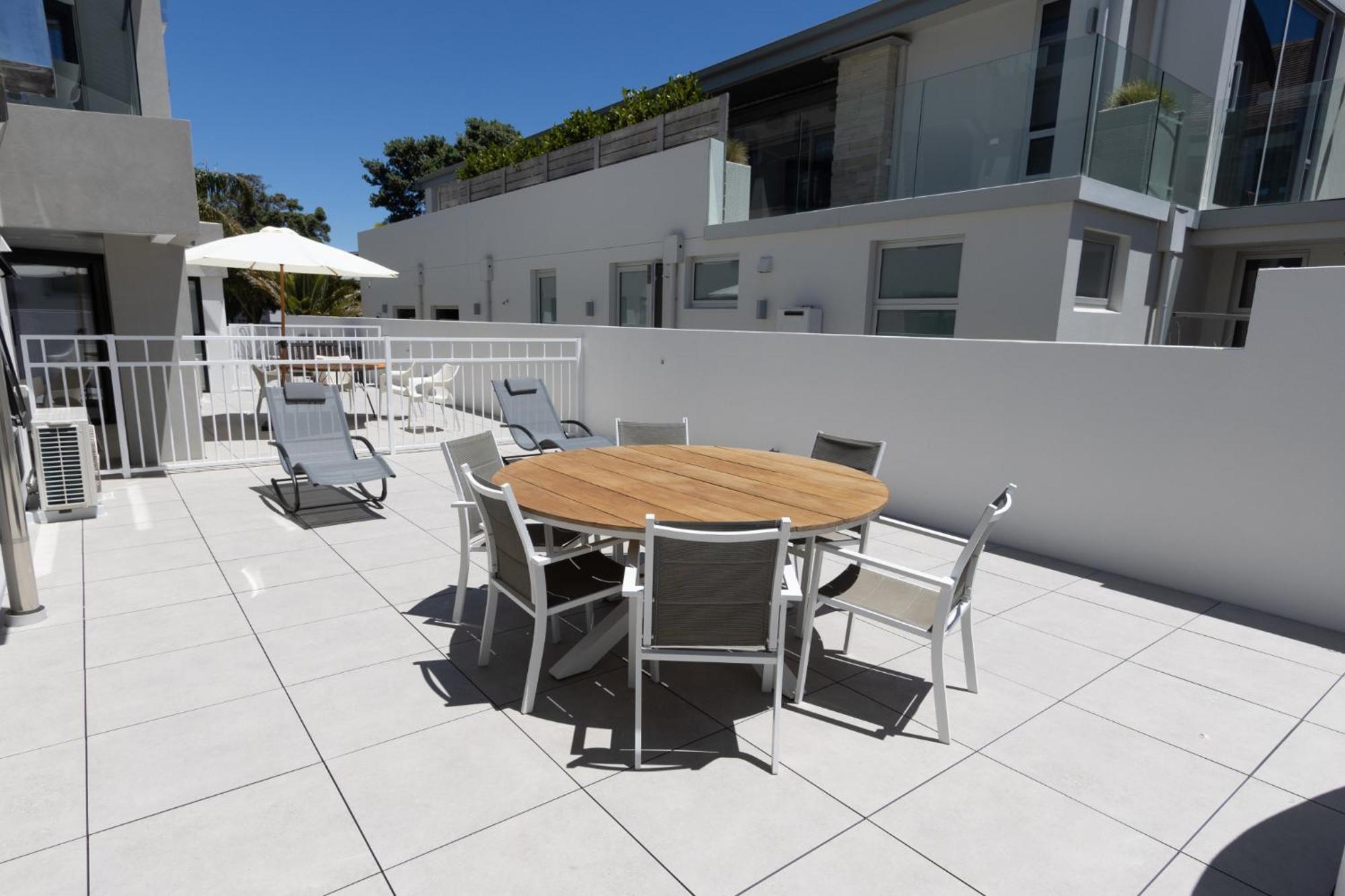 Belle Mer Beachfront Apartments - Self Serviced マウント・マウンガヌイ エクステリア 写真